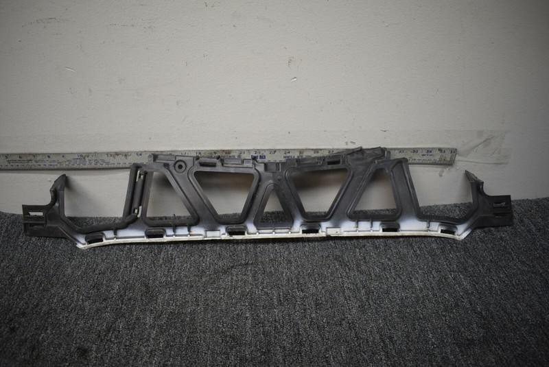 2014-2016 MERCEDES BENZ E350 FRONT BUMPER GRILLE CARRIER FACTORY OEM