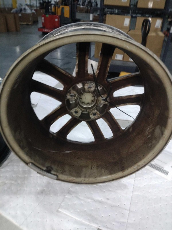 2015 KIA SORENTO 17x7 Alloy Wheel Blue OEM w/TPMS, 147k Miles, Used