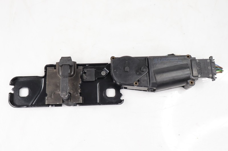 ✅2011-2018 OEM Audi A8 D4 Trunk Lid Lock Latch Striker Plate Motor OEM