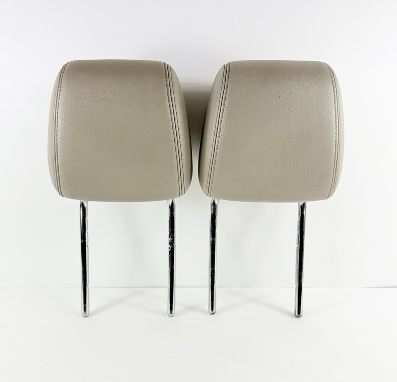 2012-2014 Ford Focus Front Head Rests Set of 2 Headrests OEM *Medium Light Stone