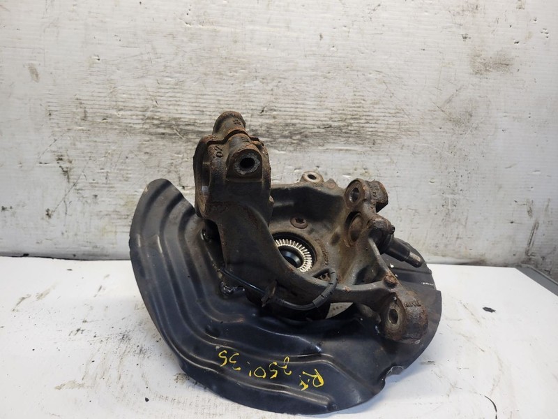 Passenger Right Front Spindle/Knuckle Fits 11-17 BMW X3 1569536