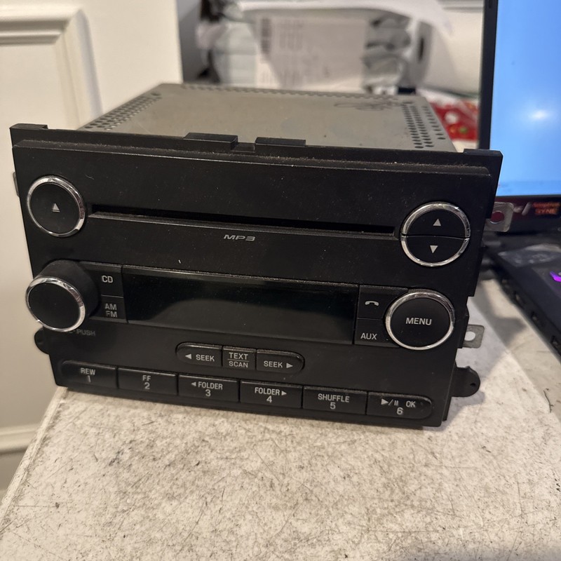 2007-2007 Ford Explorer Am Fm Cd Player Radio Receiver 7L2T18C869AC