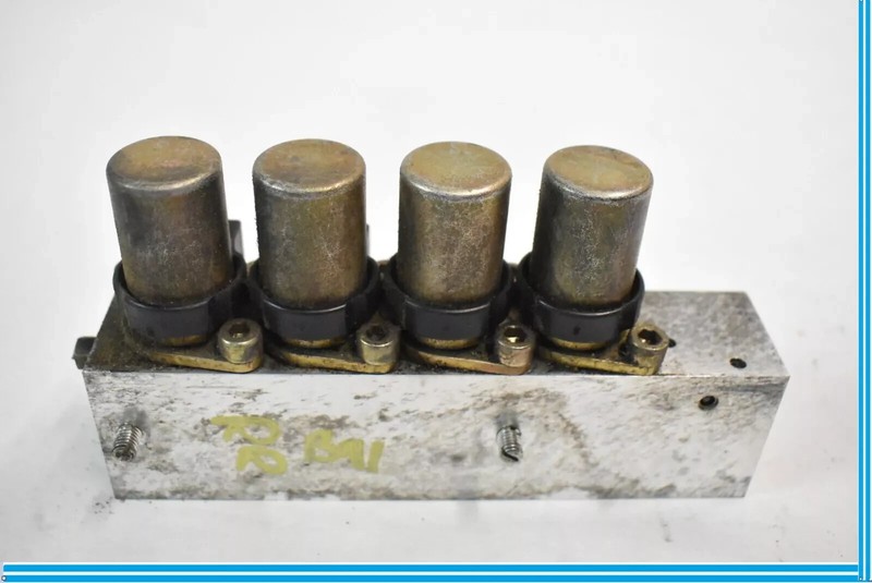 90-02 Mercedes R129 SL320 300SL Right Top Hydraulic Valve Block Solenoid OEM