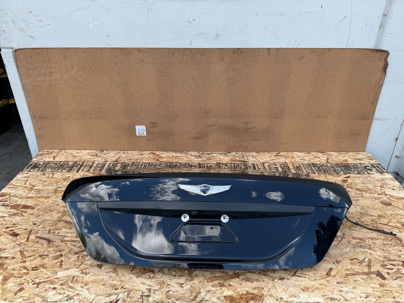 GENESIS G90 2017-2019 OEM TRUNK LID DECK SHELL ASSEMBLY (BLACK)