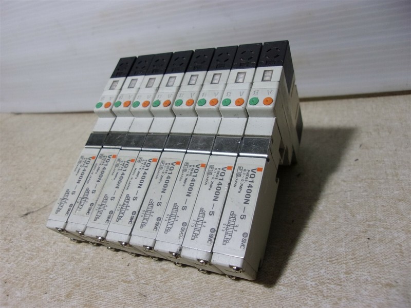 SMC VQ1400N-5 Solenoid Valves, Lot of 8 *FREE SHIPPING*