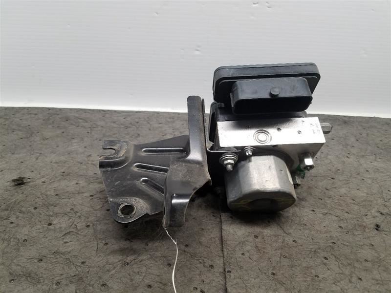 Anti-Lock Brake Part Assembly 6 Cylinder FWD Fits 15-17 MURANO 775350