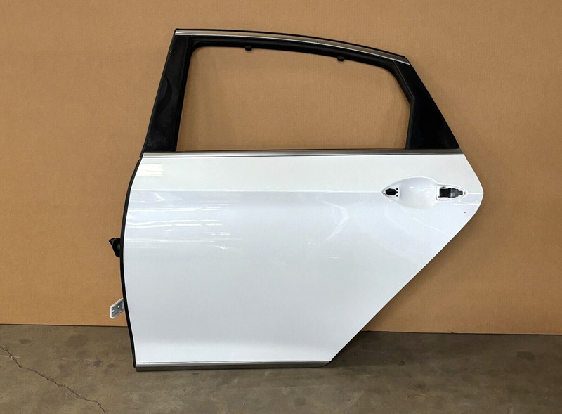 15 16 17 Hyundai Genesis G80 Rear Left Driver Side Exterior Door Shell 1538 OEM