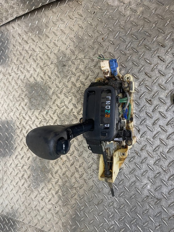 1996 -2000 Toyota RAV4 Gear Shifter Assembly Automatic Tested Oem