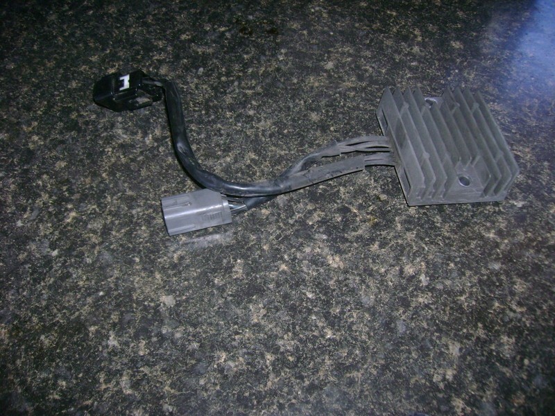 2007 Kawasaki Ninja ZX-6R ZX600 ZX 600 ZX6R Voltage Regulator Rectifier J5
