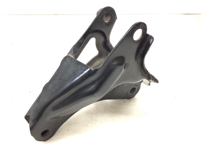 01-05 Civic 1.7L MT Rear Engine Motor Transmission Mounting T Bracket Stay OEM