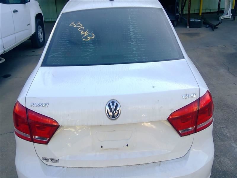 Trunk/Hatch/Tailgate Sedan With Rear View Camera Fits 12-15 PASSAT 574945