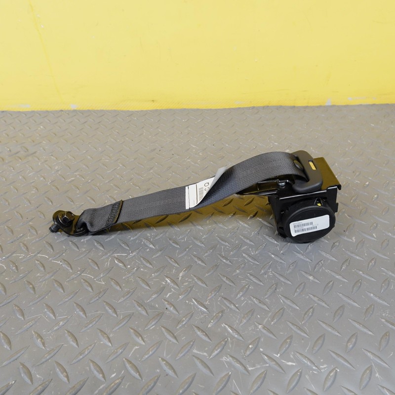 2020-2024 NISSAN SENTRA SR Rear Center Second Row Seatbelt Tensioner 645970863g