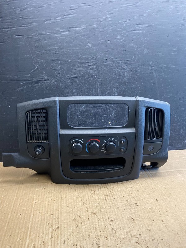 2002 to 2005 Dodge Ram Radio Climate Control Dash Air Vent Bezel Trim AD1921 DG