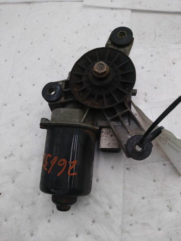 1998 Chevrolet Suburban 2500 Wiper Motor OEM 12368695 208K Miles White
