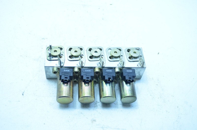 90-02 MERCEDES R129 SL320 LEFT DRIVER SIDE TOP ROOF HYDRAULIC VALVE BLOCK OEM