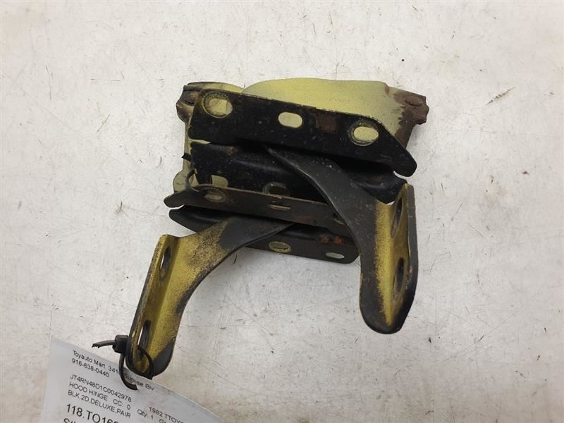 1982 TOYOTA PICKUP DELUXE 2.4L 4WD MT LEFT AND RIGHT SIDE HOOD HINGES