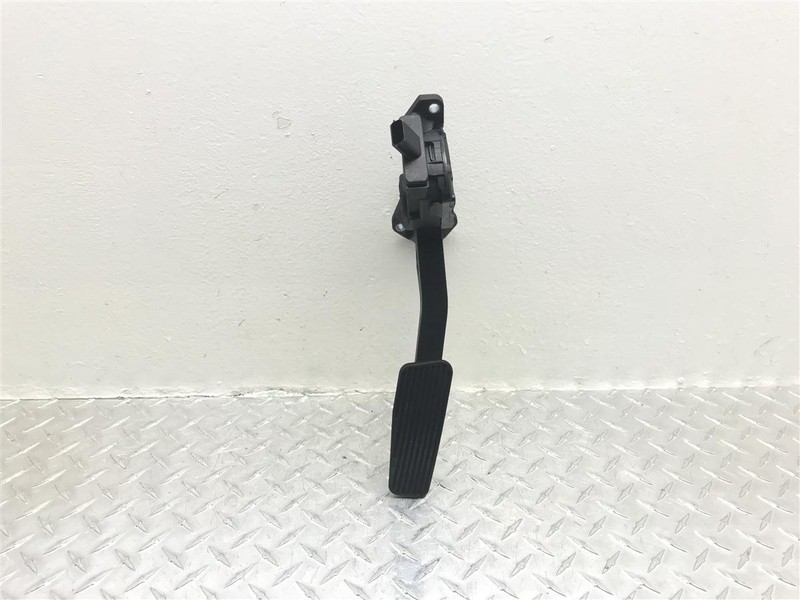 2009 DODGE CARAVAN GAS PEDAL ASSEMBLY ADJUSTABLE OEM 5281225AA