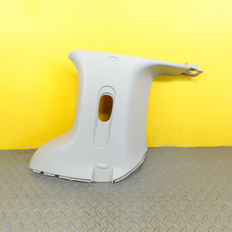 2017-2024 CHRYSLER PACIFICA REAR RIGHT PASSENGER SIDE C TRIM PANEL 5RH64PD2AH