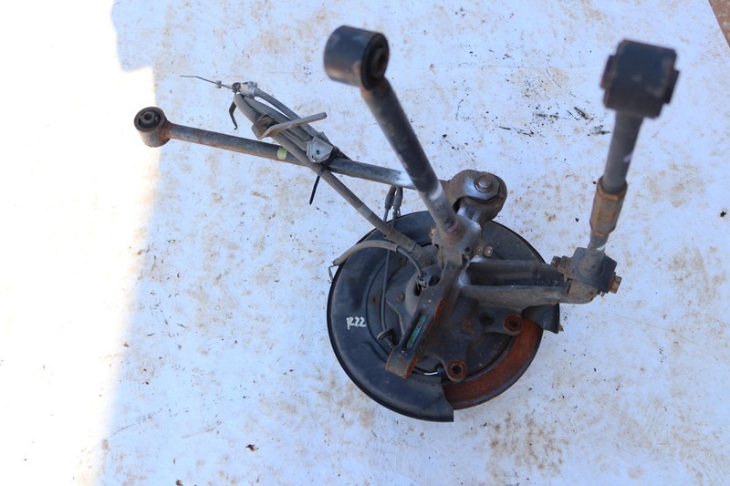 2004-2007 LEXUS RX400 HYBRID FWD REAR LEFT SPINDLE KNUCKLE HUB W/ ARMS OEM