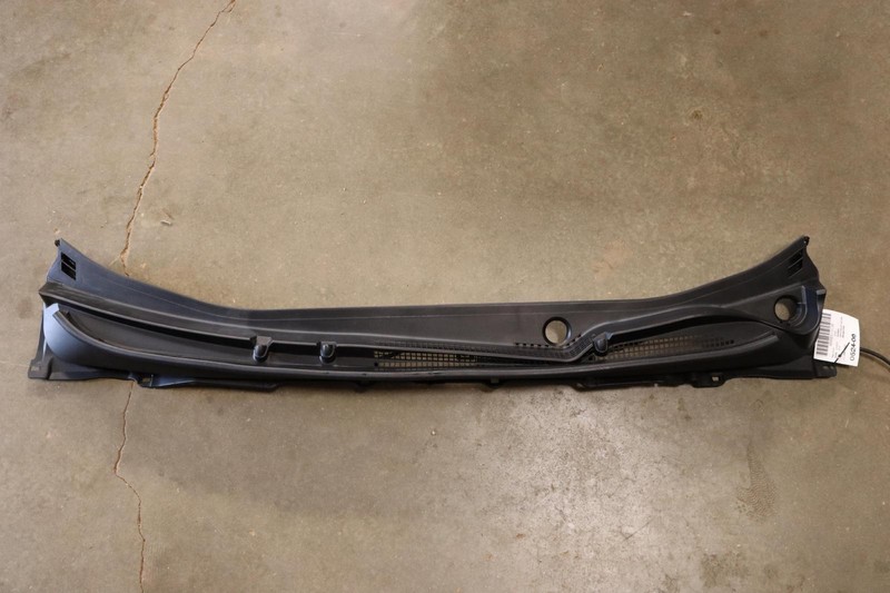 2015-2019 SUBARU LEGACY OUTBACK FRONT WINDSHIELD WIPER COWL GRILL COVER OEM