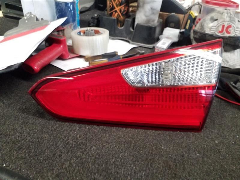 Passenger Tail Light Incandescent Sedan Lid Mounted Fits 14-16 FORTE 2900294