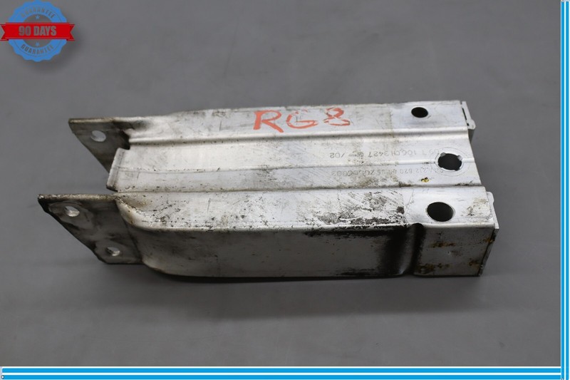 10-16 Mercedes E350 CLS550 Front Right Side Bumper Reinforcement Bracket Oem