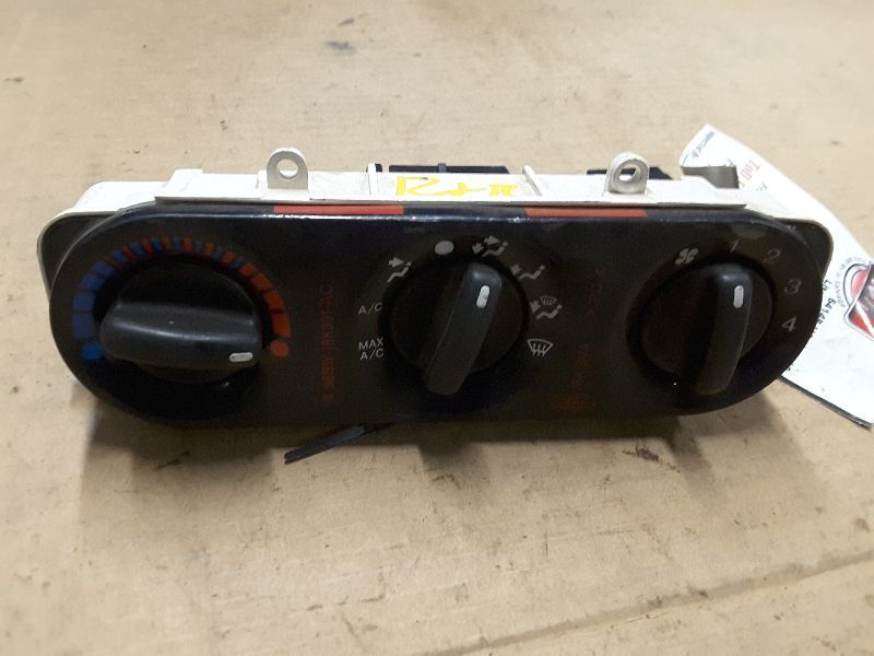99 00 COUGAR TEMPERATURE CONTROL W/O AUTOMATIC TEMPERATURE CONTROL 97208