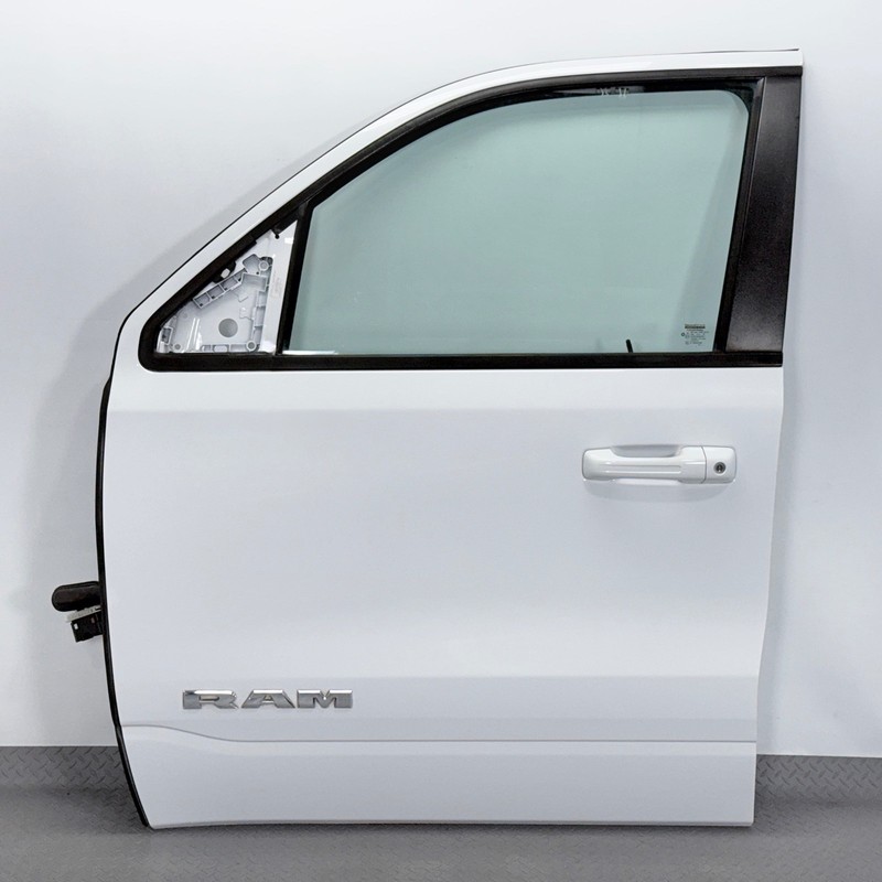 ✅ 2019-2026 RAM 1500 5th Gen OEM COMPLETE DOOR FRONT LEFT White PW7 DRIVER SIDE