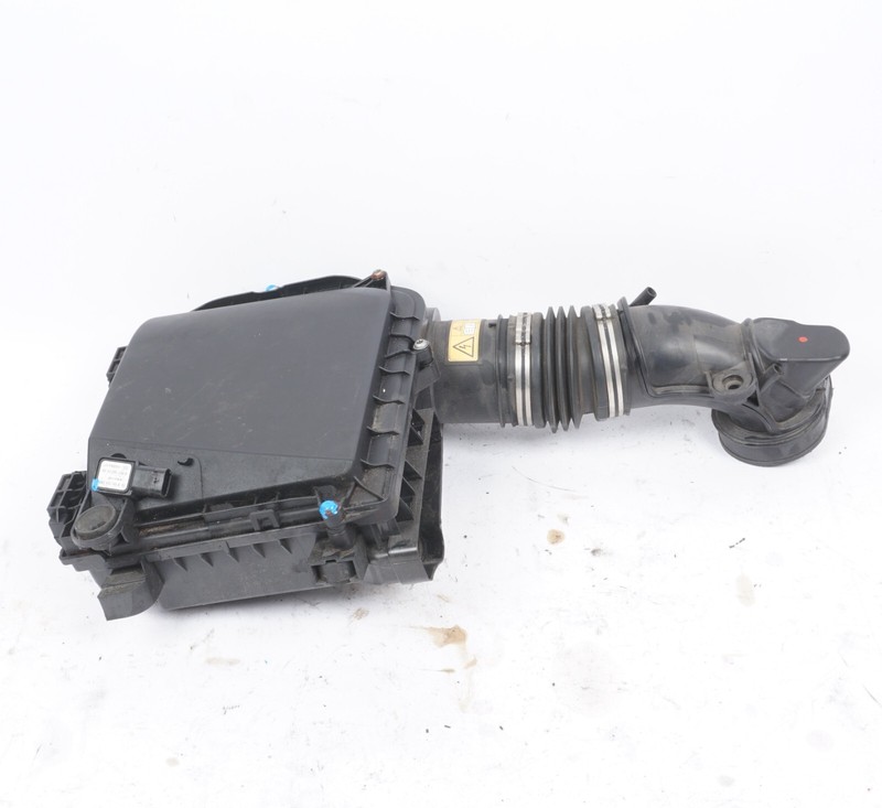 14-17 Mercedes S550 W222 3.0L Left Driver Air Cleaner Filter BoxOEM
