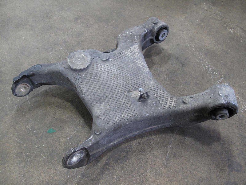 BMW E60 E63 5-Series Right Rear Lower H Swing Control Arm 2004–2010 OEM USED