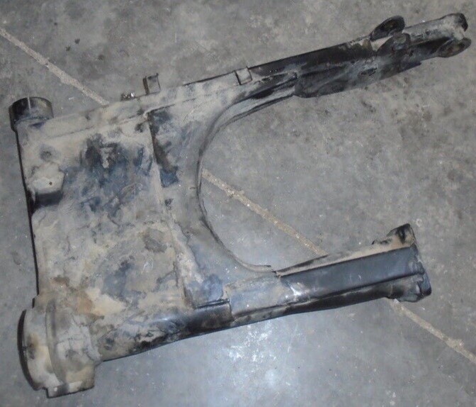 2002 Kawasaki Voyager ZG1200 ZG 1200 B XII Rear Back Swingarm Swing Arm Pivot 01