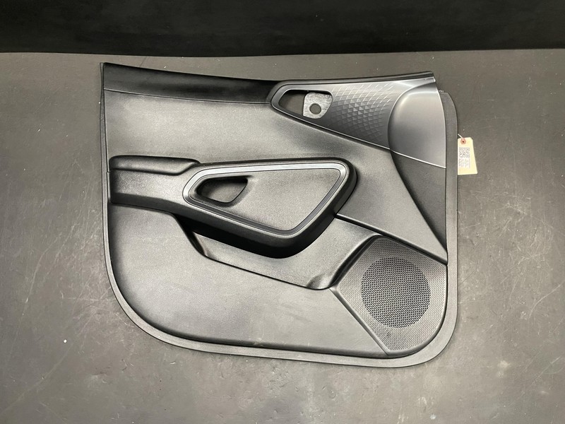 Front Left Door Trim Panel 2020 Kia Soul 82305-K0330 2021 2022