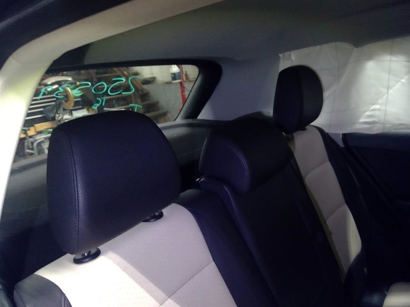 TIGUAN 2009-2017 3 Rear Headrests 1721440