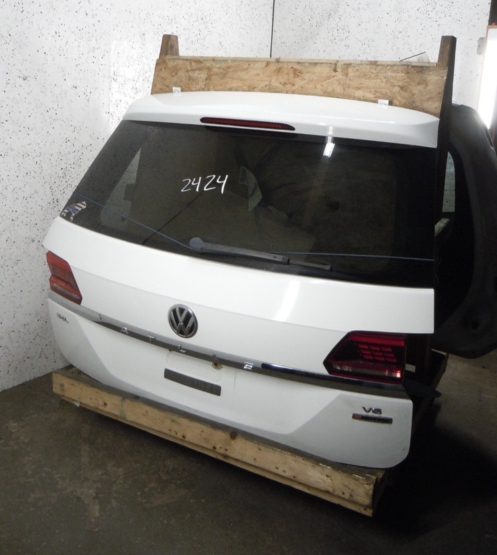 19 20 Volkswagen Atlas Rear Hatch Liftgate W/ Power Open & LED Lights OEM LC9A