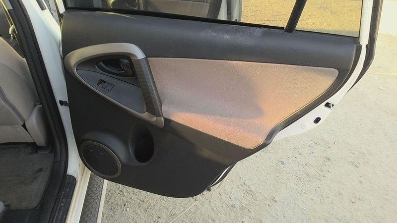 Rear Door Trim Panel TOYOTA RAV-4 Right 07 06 08 09 10