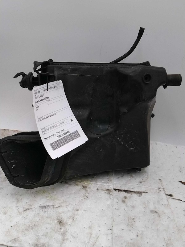 2015 Chevrolet Cruze 1.4L Air Cleaner Assembly OEM Used 13468543,13468545