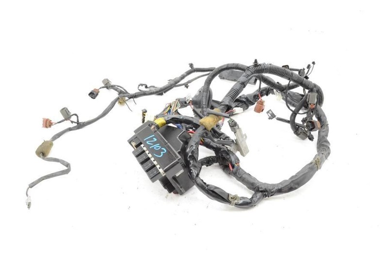 1994 Subaru SVX L FWD Automatic Engine Bay Fuse Box Wire Harness 81201PA100