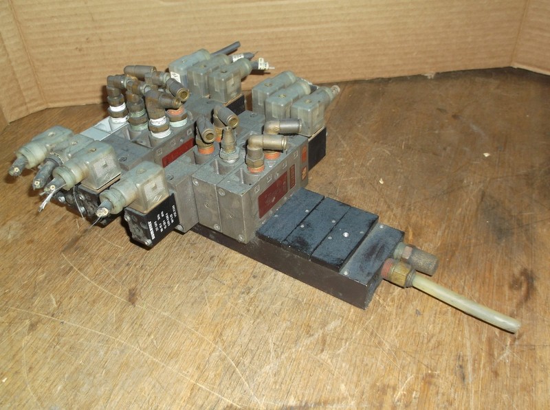 Numatics L22BA4520 Solenoid Valve Assembly 237-569B L23BB5520 *FREE SHIPPING*
