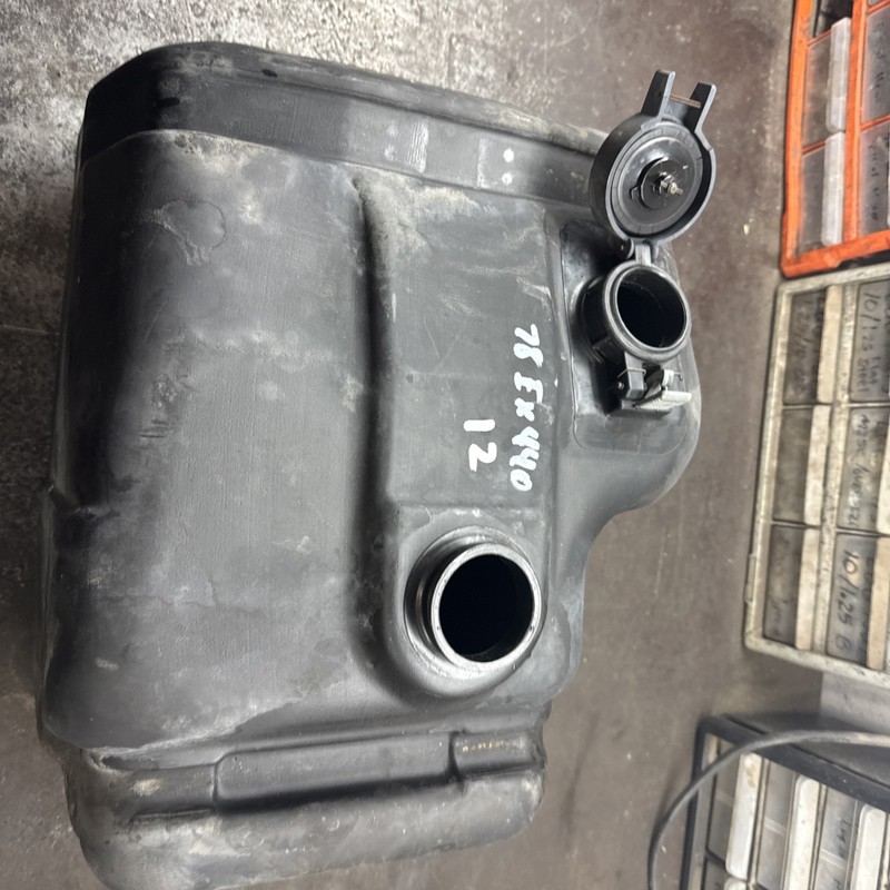 1978 - 1982 YAMAHA Exciter SnowmobileEX440 Gas tank Petro Tank Good 12
