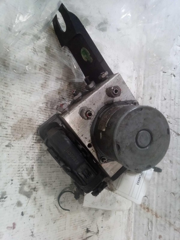 2018 Chevrolet Cruze ABS Hydraulic Assembly OEM 39104416 130k Miles Black