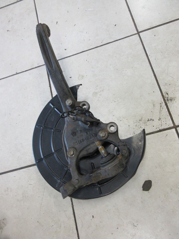 2015-2023 Dodge Charger OEM Front Right Passenger RH Spindle Knuckle 05168402
