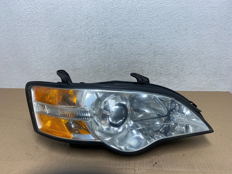 2006 to 2007 Subaru Legacy Right Passenger RH Side Headlight AE6663 DW