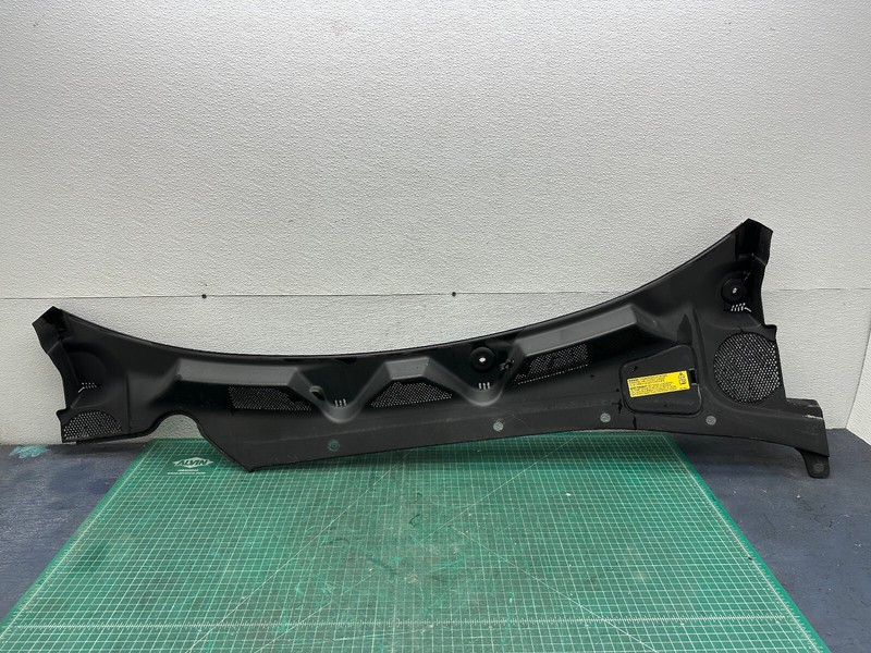 10-19 JAGUAR XJ XJR FRONT WINDSHIELD WIPER COWL GRILLE COVER PANEL OEM