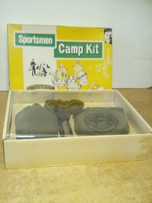 Vintage 1969 Sportsmen Camp Kit No.205