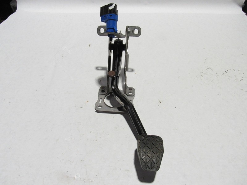 Fiat 124 Spider 2018 Manual Transmission Clutch Pedal W/ Bracket 15-20 *