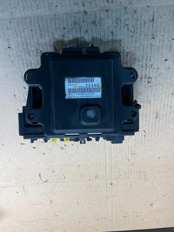 2009 Jeep Grand Cherokee Integrated Power Fuse Body Control BCM Box Oem v1873 DG