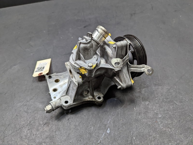 Engine Coolant Water Pump 1.5L 2022 Chevrolet Equinox 12669633 2018 2019 - 2021