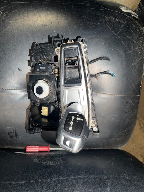 07 08 09 BMW X5 X6 X5M X6M OEM AUTOMATIC FLOOR SHIFTER SHIFT SELECTOR