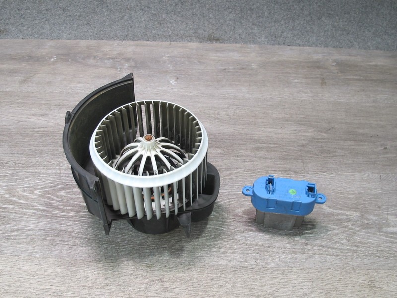 2003-2010 PORSCHE CAYENNE 957 FRONT A/C HEATER BLOWER MOTOR FAN RESISTOR SET