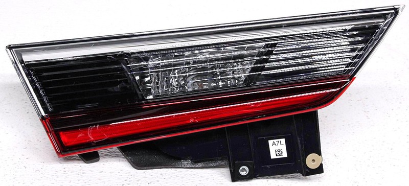 34155-T3R-A71 OEM Acura ILX Inner Left Driver Side Tail Lamp - 1 Lens Chip